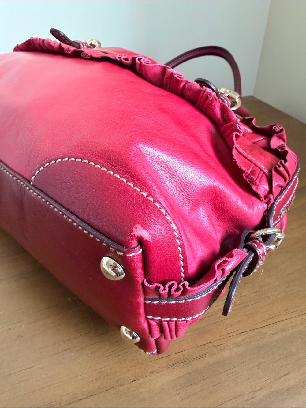 Gucci Sabrina Ruffle Leather Shoulder Bag - Picture 8 of 12